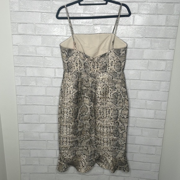 NWT Hutch Etta Ruffle Hem Pencil Print Dress - Picture 8 of 16